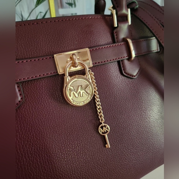 New! Michael Kors Hamilton 2 Way Satchel In Gorgeous Oxblood Color! Giftable! - Picture 3 of 8